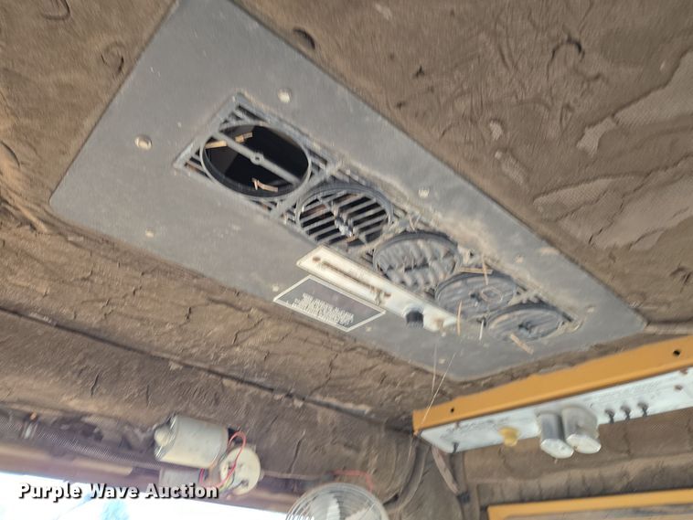 image for item EE7815 1974 Caterpillar  D6C crawler tractor