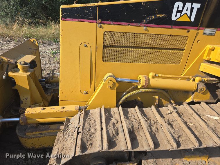 image for item EE7816 1998 Caterpillar  D4C dozer