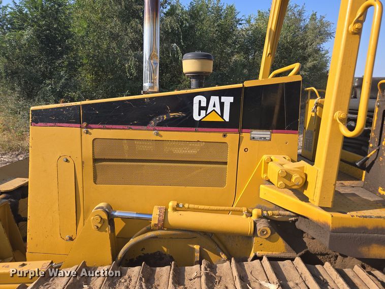 image for item EE7816 1998 Caterpillar  D4C dozer