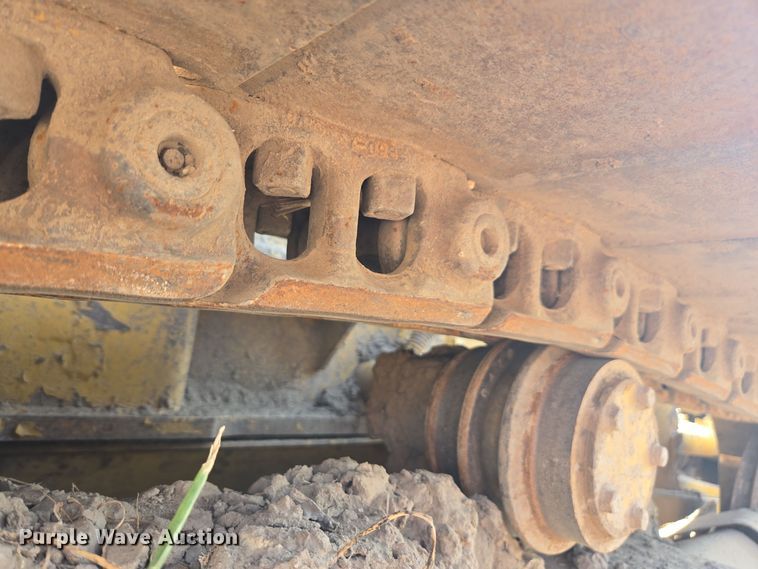 image for item EE7816 1998 Caterpillar  D4C dozer