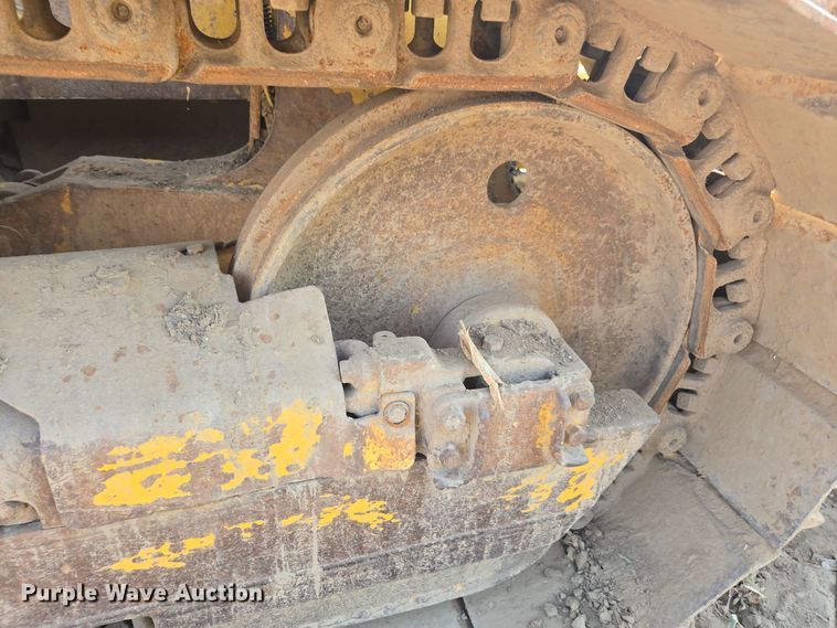 image for item EE7816 1998 Caterpillar  D4C dozer