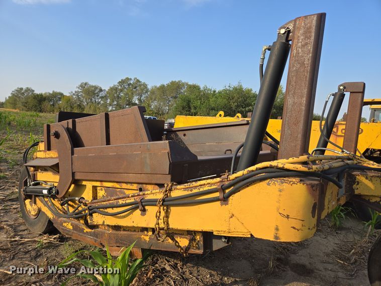 image for item EE7818 Laplant Choate scraper