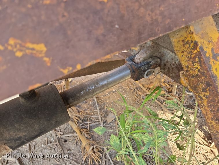 image for item EE7818 Laplant Choate scraper