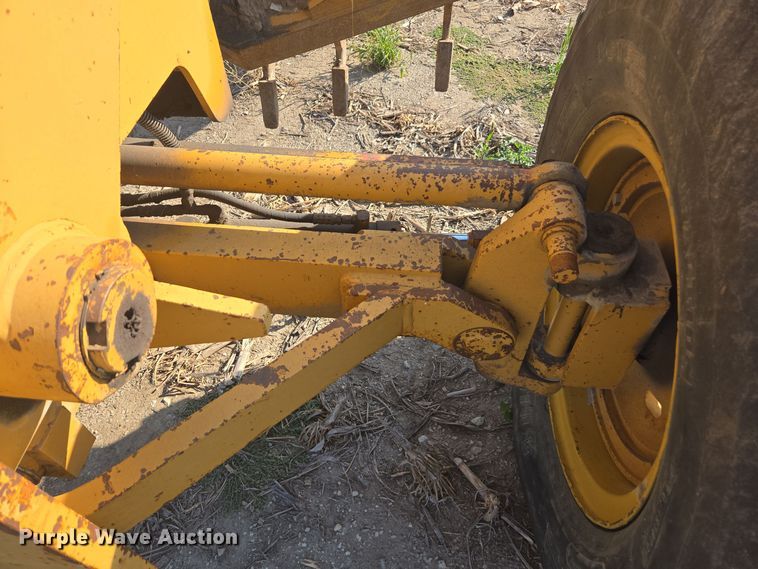 image for item EE7821 1987 Galion A400E motor grader