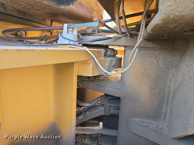 image for item EE7821 1987 Galion A400E motor grader