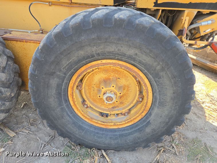 image for item EE7821 1987 Galion A400E motor grader