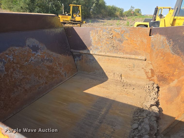 image for item EE7822 Soil Mover scraper