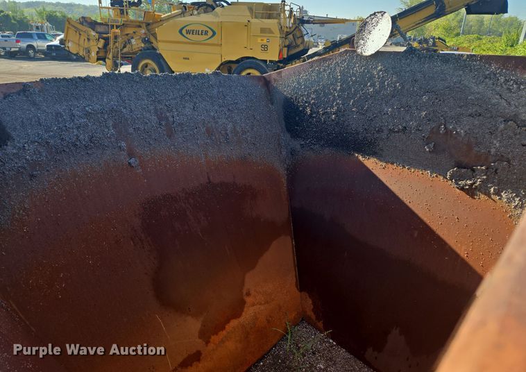 image for item EE8531 Paver hopper insert