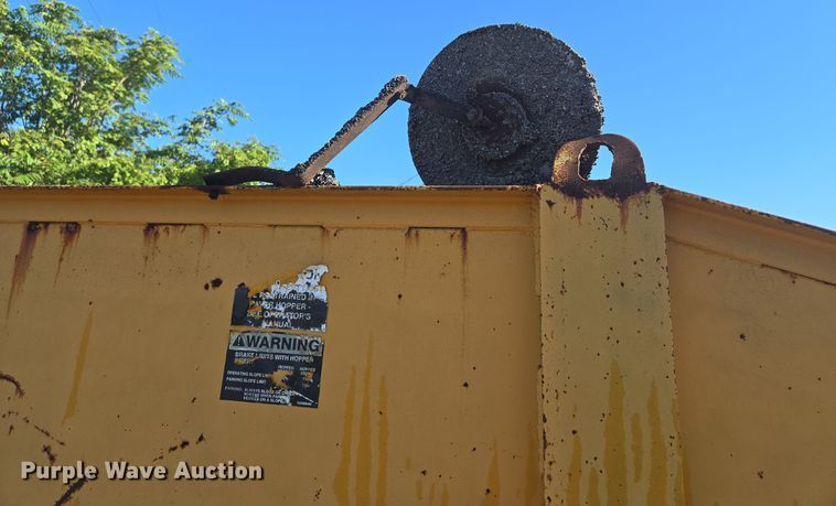 image for item EE8531 Paver hopper insert