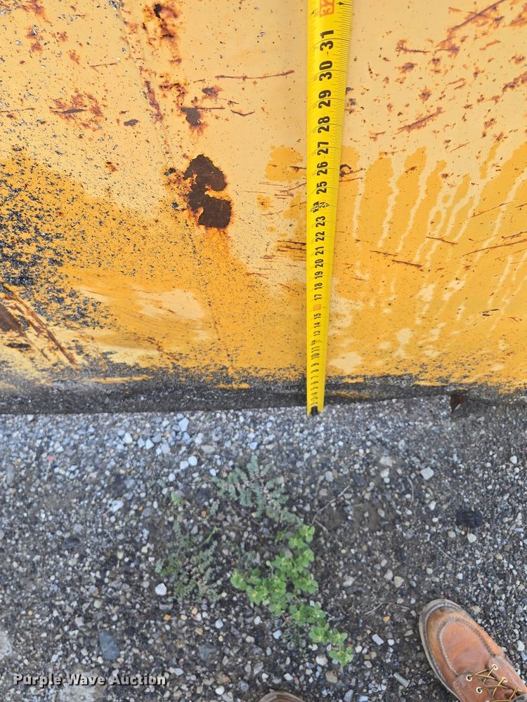 image for item EE8531 Paver hopper insert