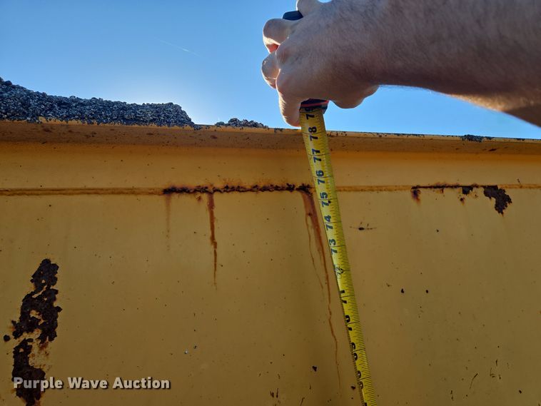 image for item EE8531 Paver hopper insert