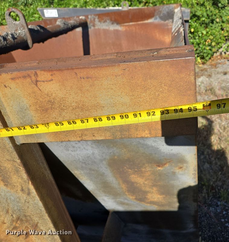image for item EE8532 Paver hopper insert 