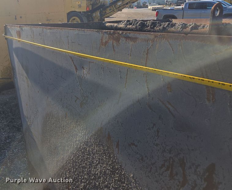 image for item EE8532 Paver hopper insert 