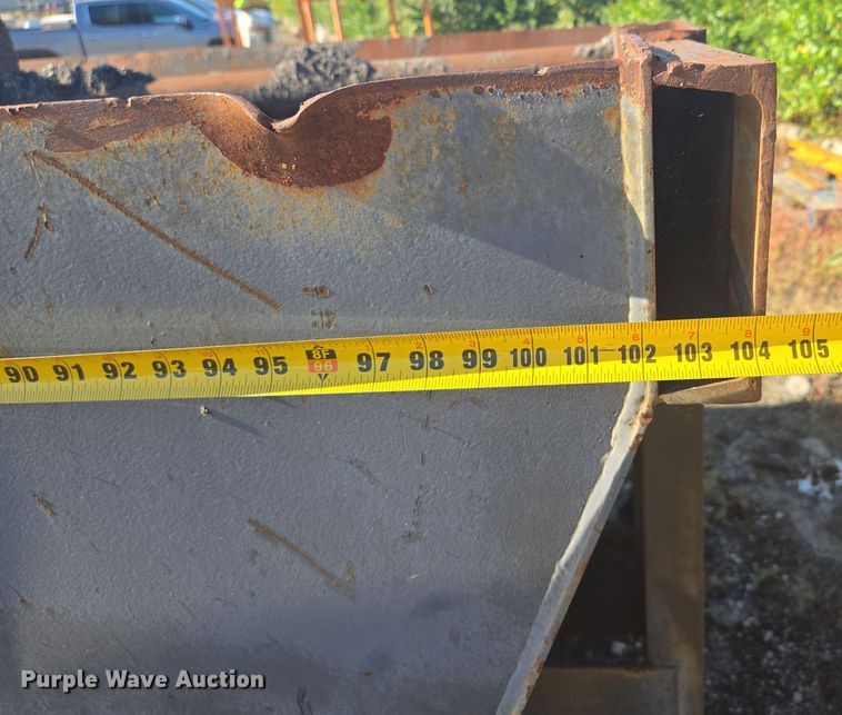 image for item EE8532 Paver hopper insert 