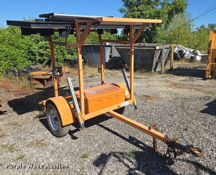 image for item EE8536 2008 Ver-Mac  ST-4815 arrow board trailer