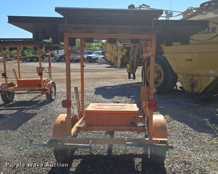 image for item EE8536 2008 Ver-Mac  ST-4815 arrow board trailer