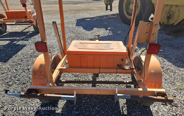 image for item EE8536 2008 Ver-Mac  ST-4815 arrow board trailer