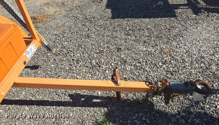 image for item EE8536 2008 Ver-Mac  ST-4815 arrow board trailer