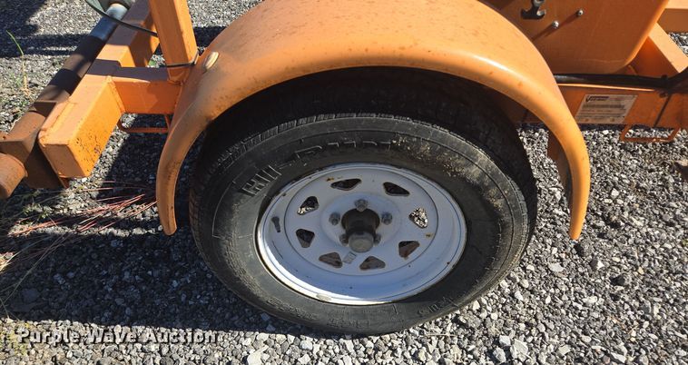 image for item EE8536 2008 Ver-Mac  ST-4815 arrow board trailer