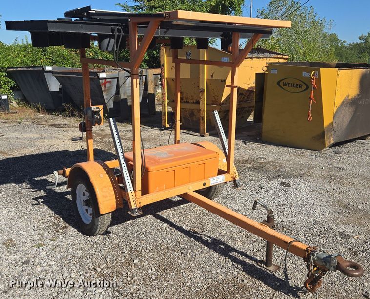 image for item EE8537 2008 Ver-Mac ST-4815 arrow board trailer