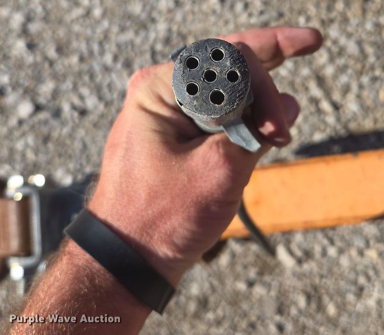 image for item EE8537 2008 Ver-Mac ST-4815 arrow board trailer