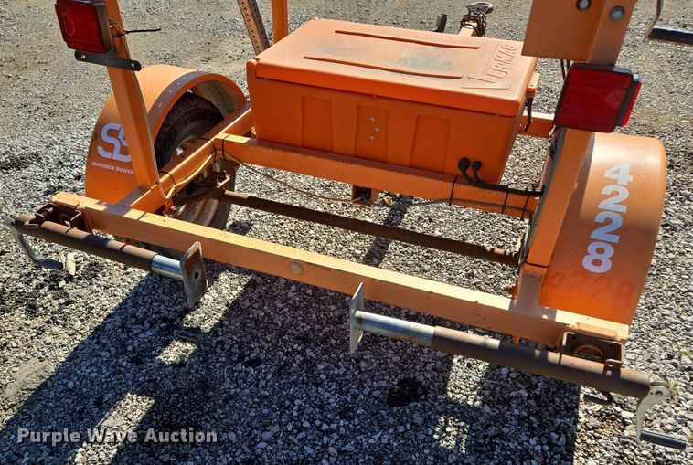 image for item EE8537 2008 Ver-Mac ST-4815 arrow board trailer