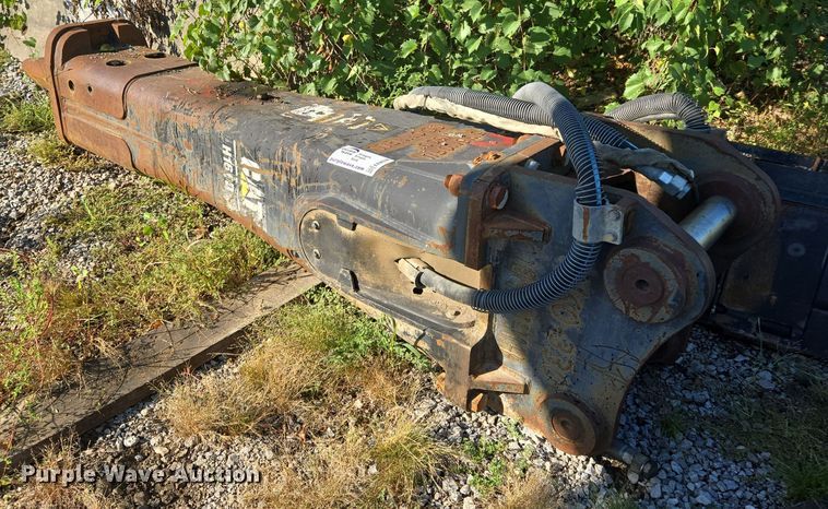 image for item EE8538 Caterpillar H160D breaker 