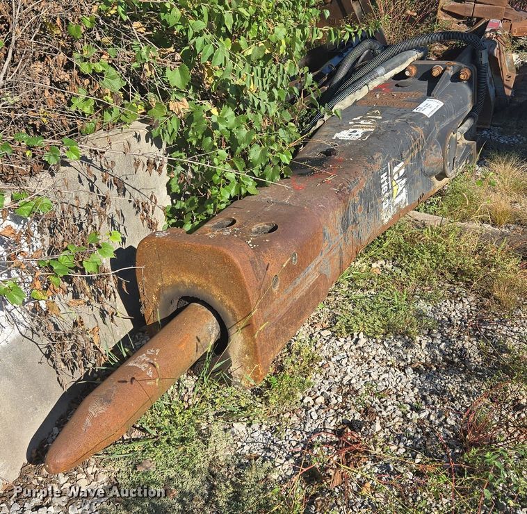 image for item EE8538 Caterpillar H160D breaker 