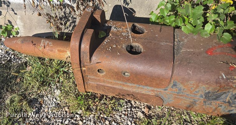 image for item EE8538 Caterpillar H160D breaker 