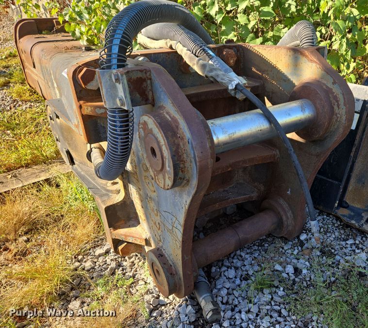 image for item EE8538 Caterpillar H160D breaker 