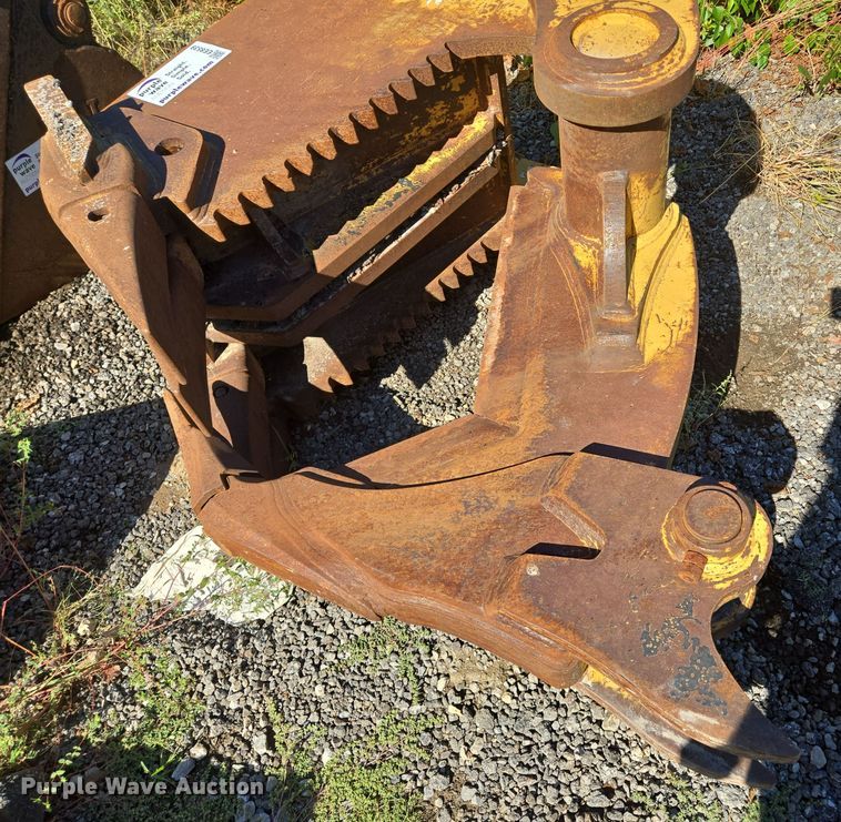 image for item EE8539 NYE SHX 250H stump harvester 