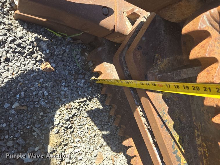 image for item EE8539 NYE SHX 250H stump harvester 