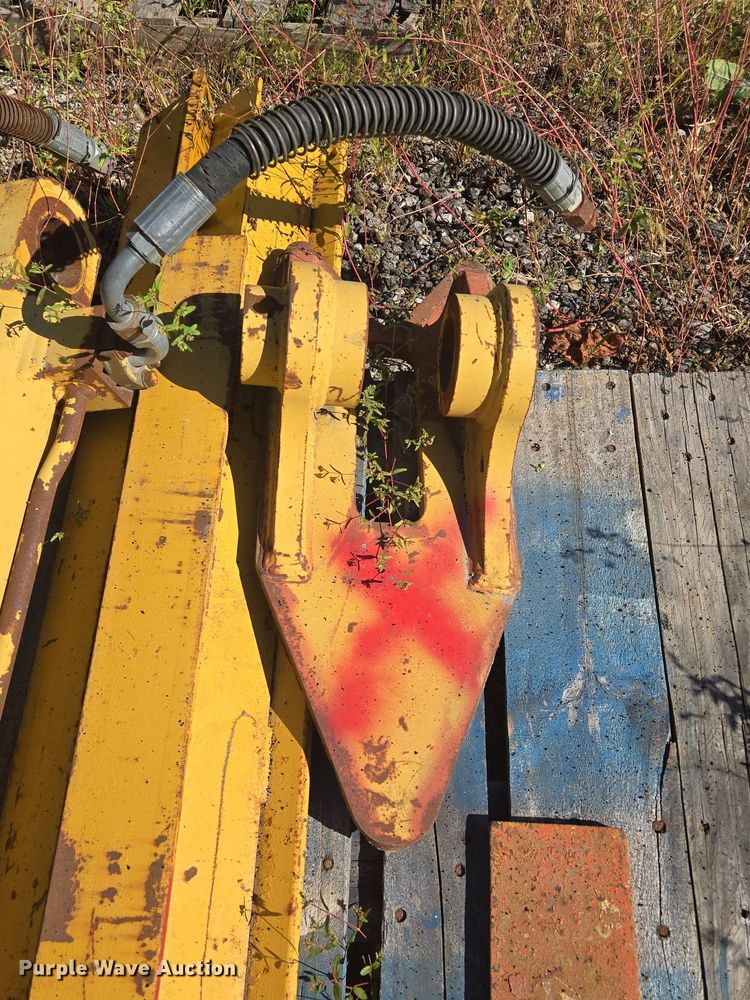 image for item EE8539 NYE SHX 250H stump harvester 