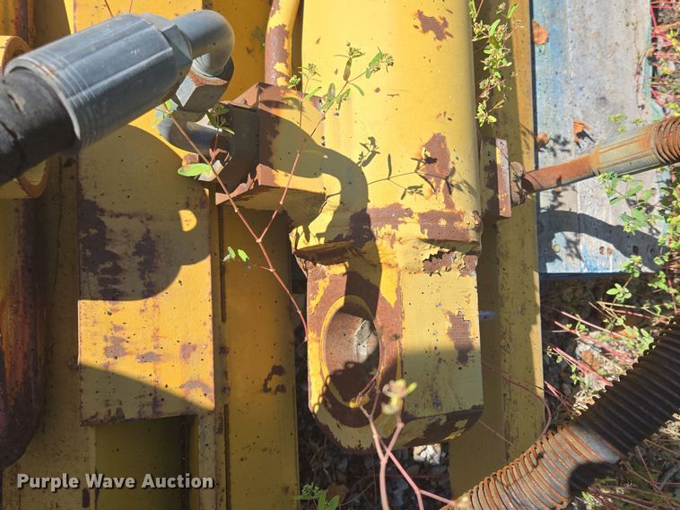 image for item EE8539 NYE SHX 250H stump harvester 