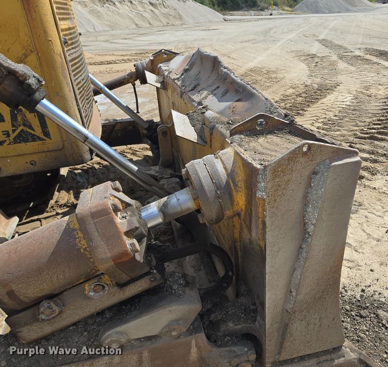 image for item EE8543 1977 Caterpillar  D8K dozer