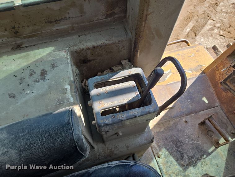 image for item EE8543 1977 Caterpillar  D8K dozer