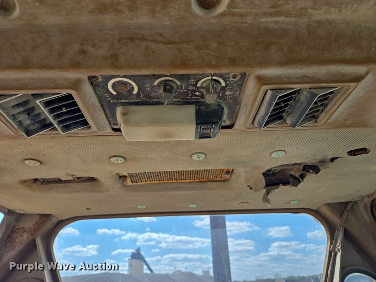 image for item EE8543 1977 Caterpillar  D8K dozer