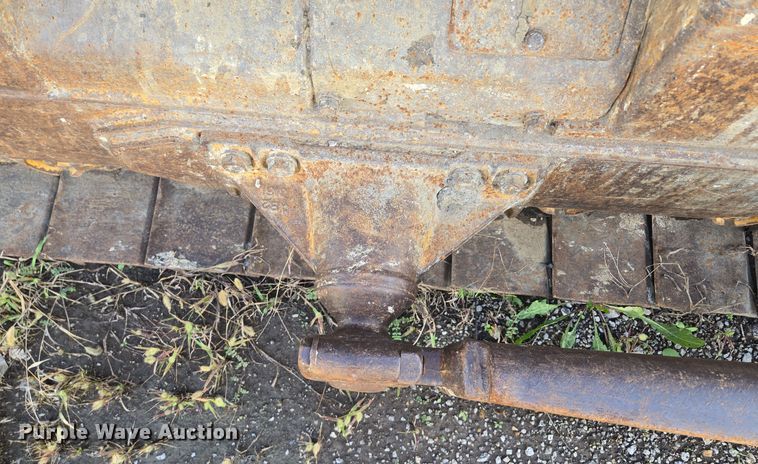 image for item EE8544 1984 Komatsu D65E-7 dozer