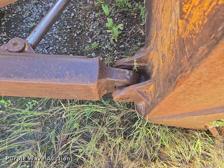 image for item EE8544 1984 Komatsu D65E-7 dozer