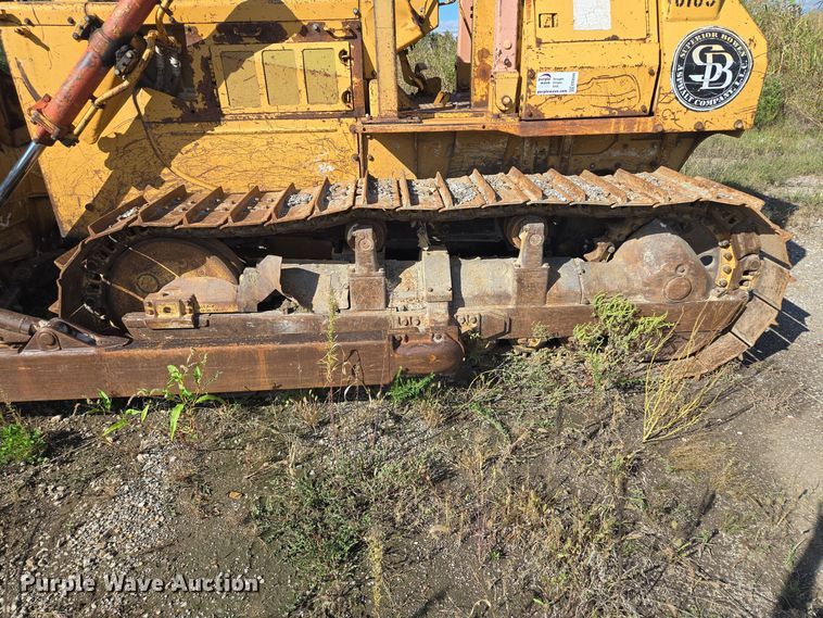 image for item EE8544 1984 Komatsu D65E-7 dozer