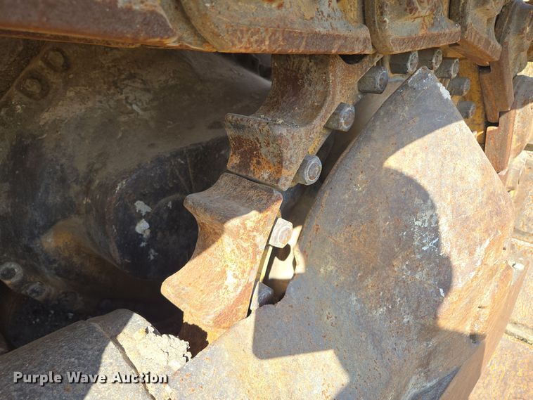 image for item EE8544 1984 Komatsu D65E-7 dozer