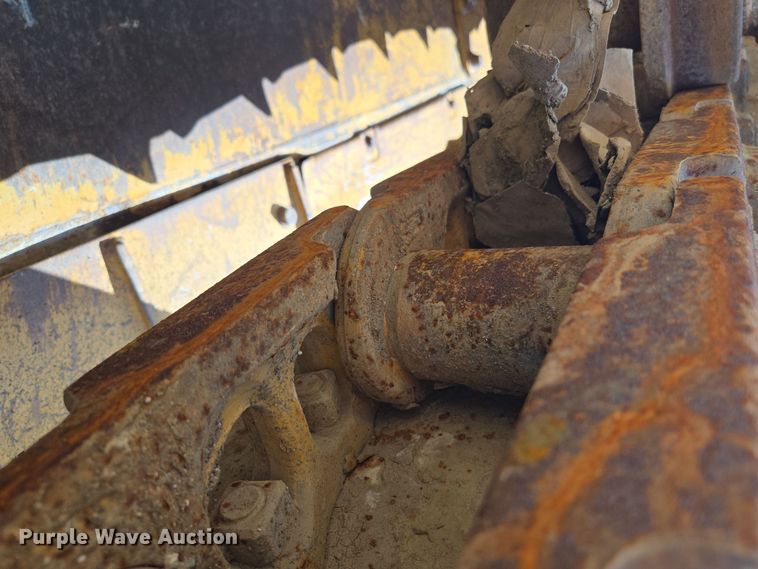 image for item EE8544 1984 Komatsu D65E-7 dozer