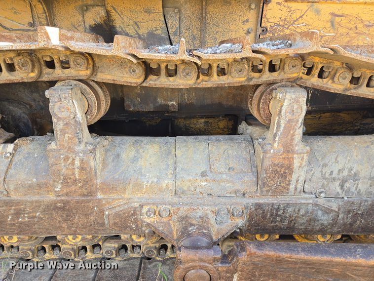 image for item EE8544 1984 Komatsu D65E-7 dozer