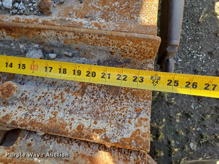 image for item EE8544 1984 Komatsu D65E-7 dozer