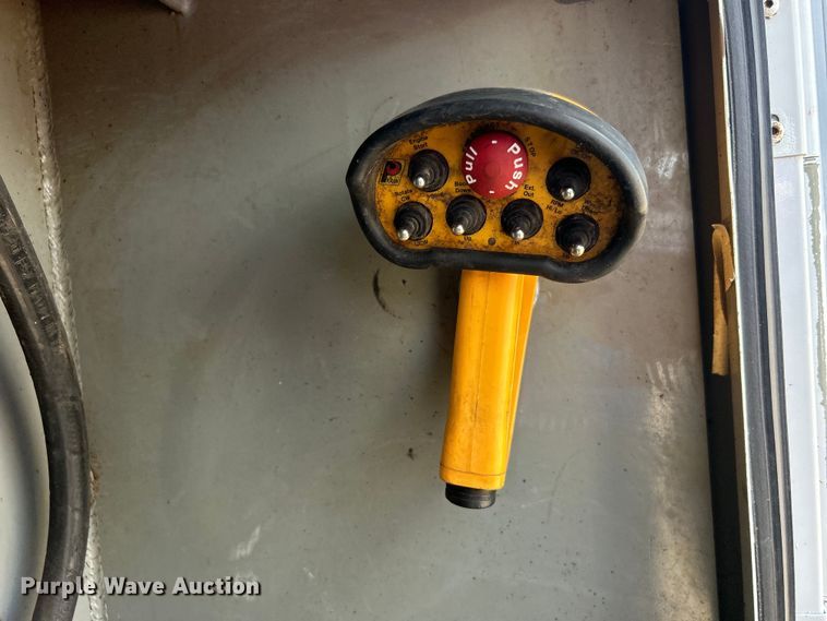 image for item EG0994 2011 Ford F550 Super Duty utility / service truck