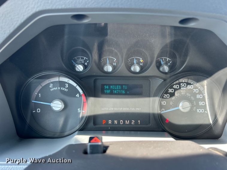 image for item EG0994 2011 Ford F550 Super Duty utility / service truck