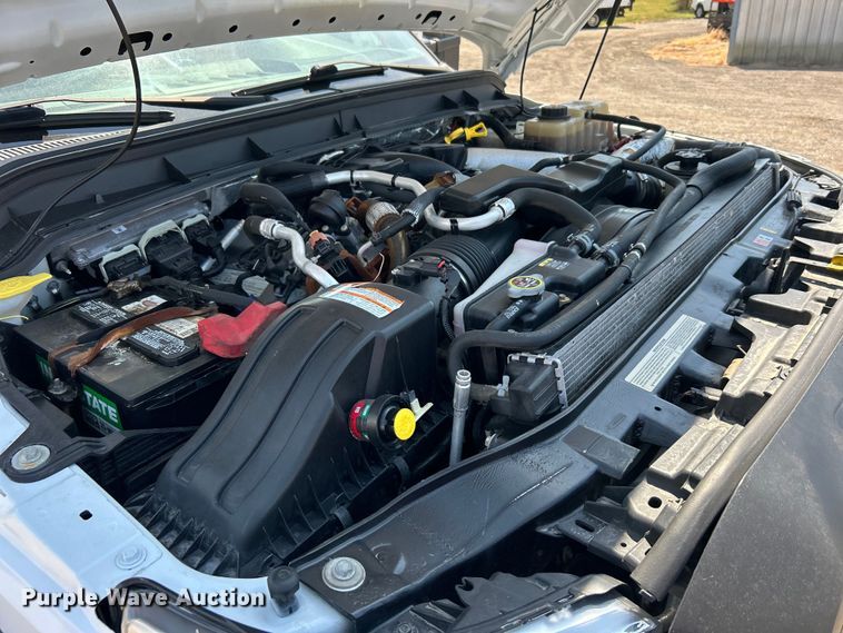 image for item EG0994 2011 Ford F550 Super Duty utility / service truck