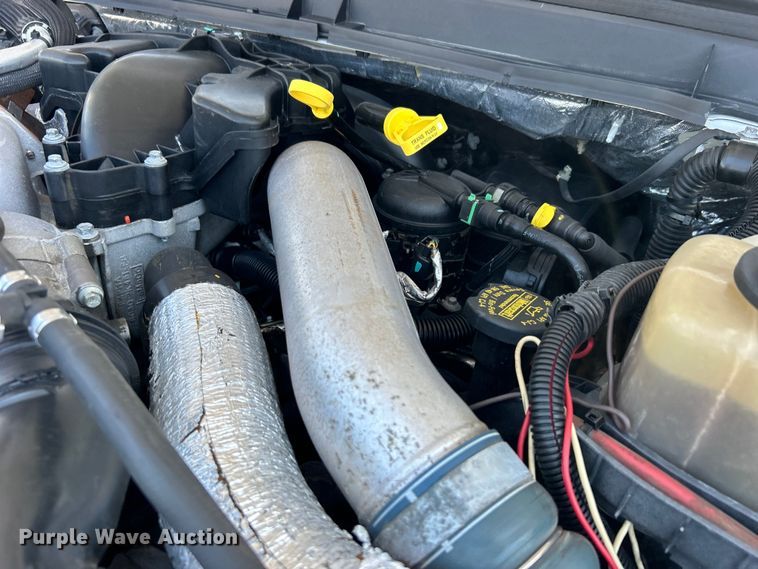 image for item EG0994 2011 Ford F550 Super Duty utility / service truck