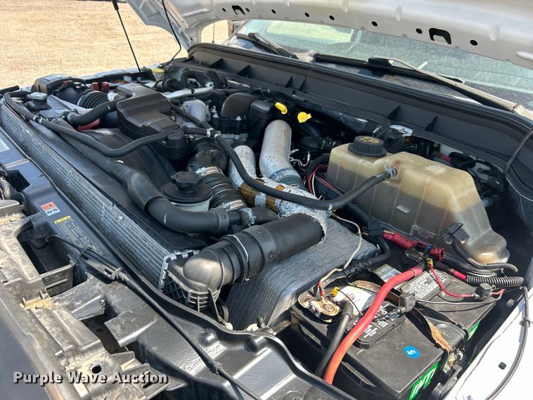 image for item EG0994 2011 Ford F550 Super Duty utility / service truck