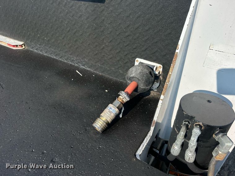 image for item EG1046 2007 Ford F750 Super Duty  utility / service truck